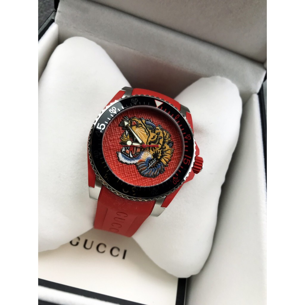 ✨ผ่อน0%~แท้100%✨ นาฬิกาข้อมือ Gucci เสือแดง  🔸GUCCI Dive Tiger Dial Silicone Strap Watch 40mm.