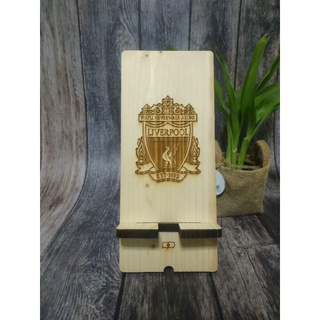 ที่วางโทรศัพท์ไม้ ลายสโมสรลิเวอร์พูล Liverpool Wooden Phone Stand