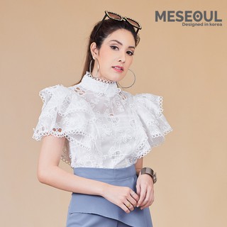 MESEOUL - เสื้อครอปลูกไม้คอตั้งแขนสั้น แต่งชั้นระบายไล่ระดับ