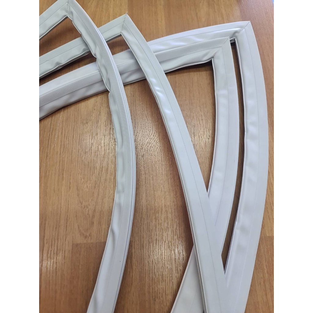 0000910 ขอบยาง ประตู ตู้เย็น Sharp ชาร์ป รุ่น SJ A205 (ขอบล่าง) ยางขอบประตูตู้เย็น ขอบยางประตู ตู้เย