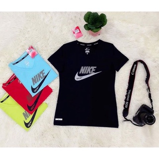 Nike dri-fit เสื้อยืดออกกำลังกายเเขนสั้น