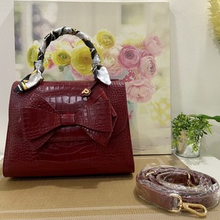 Pimvila [ของแท้] กระเป๋าถือหนังแท้ แบรนด์พิมวิลา pimvila brand handbag สีแดง burgundy พิมพ์ลายหนังจระเข้