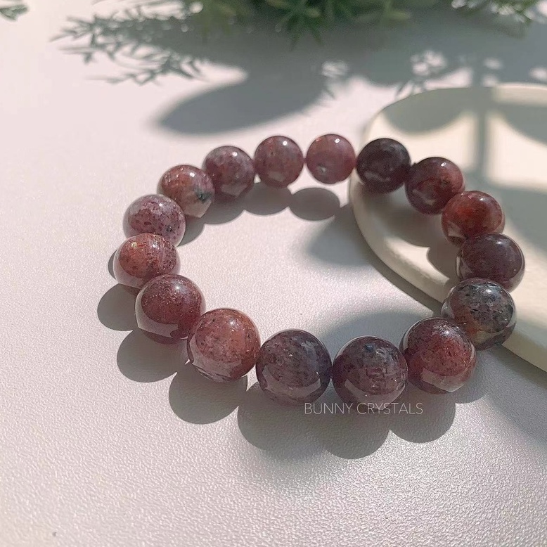 Natural Bloodshot Iolite-Sunstone Bracelet 天然精品血压จน์青手