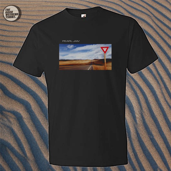 PEARL JAM YIELD TSHIRT / การพิมพ์ DTG / GILDAN TEES