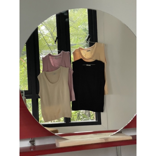cpjgirlxx | Lola U vest knittop - 4colors เสื้อกั๊กไหมพรมคอกลม (new in)