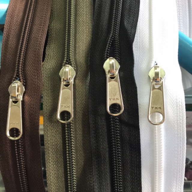 🔥ซิปใส่กระเป๋า  ทำกรงจิ้งหรีด ทำใส่ตู้ ใส่ผ้าห่ม ผ้านวม🔥เมตร พร้อมหัวสีเงินykk 🔴สินค้าตัดแล้วไม่รับเปลี่ยนคืนทุกกรณี