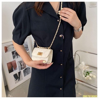 🌙สปอตสินค้า🌙Textured small bag women s 2022 new women s bag fashion all-match rhombus chainไหล่ messenger bag