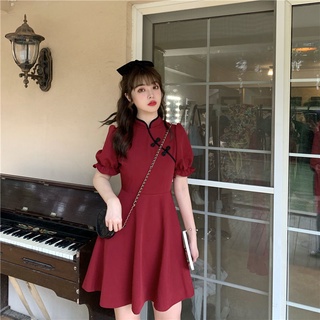 เดรสกี่เพ้าสีแดงสไตล์จีน ชุดกี่เพ้าไตล์วันตรุษจีน เดรสแขนสั้นใส่ได้ทุกโอกาส