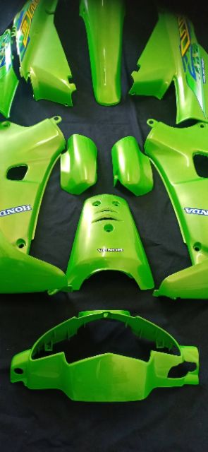 ชุดสีเวฟ100ตัวเก่าดิสสีเขียวมุกทอง(13ชิ้น) - รูปที่ 2