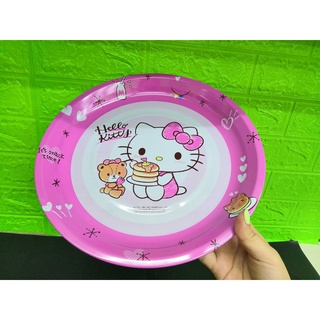 ถาดกลมแสตนเลสเคลือบลายโดเรม่อน ลาย Hello KITTY ขนาด 30 cm เหมาะสำหรับใส่สิ่งของ เสริฟอาหาร ใส่ผลไม้ ฯลฯ ลิขสิทธิ์แท้
