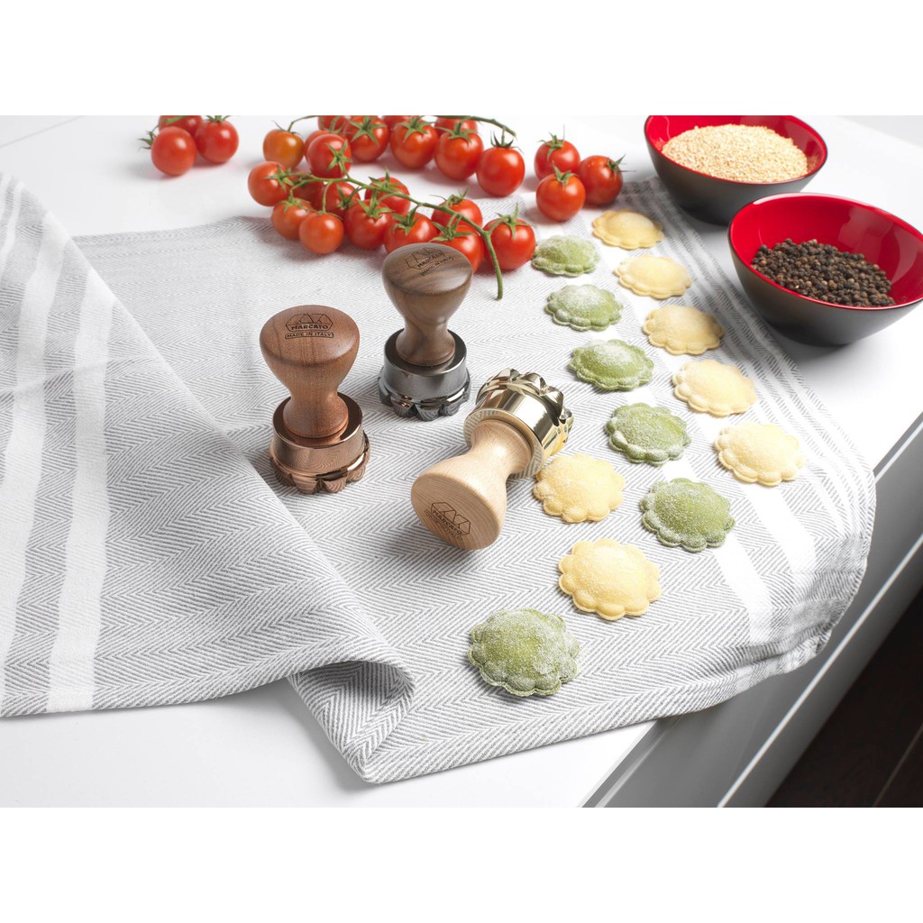 Ravioli Stamp ที่กดสำหรับทำเกี้ยว Ravioli, ทำขนม รูปดอกไม้ 50 มม พร้อมรับประกัน 1 ปี