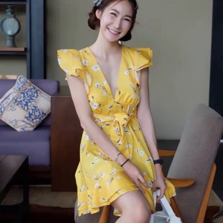 🌟 NEW 🌟  PRIMROSE MINI DRESS🌼 มินิเดรสสีเหลืองสดใส