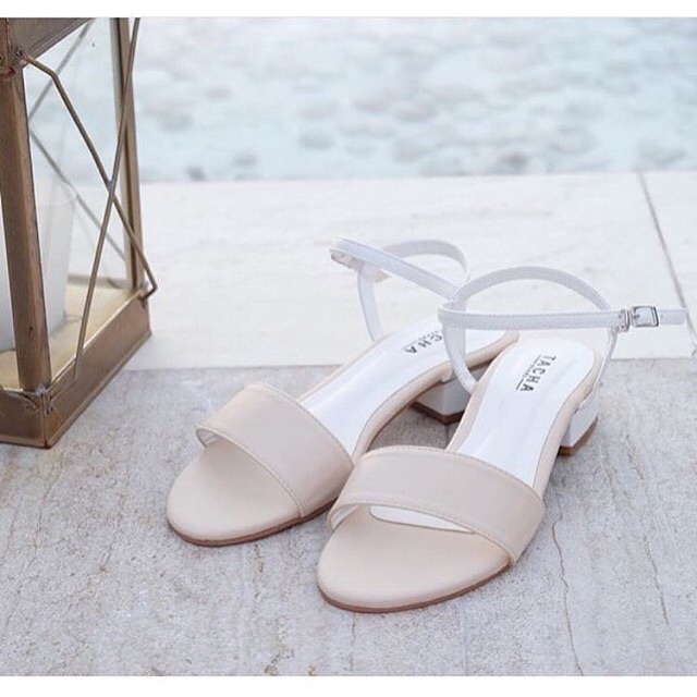 รองเท้ารัดส้น Basic sandals TACHA brand