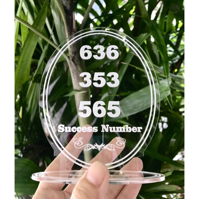 ป้ายคาถาบูชา ป้ายเลขมงคล Success Number  636-353-565 รวย ทำจากอะคริลิคใสพ่นทราย หนา 3 มิล ขนาด 14x10