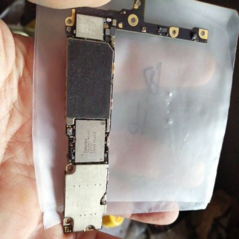 บอร์ดแท้อะไหล่ติด iCloud iPhone 6 Plusบอร์ดอะไหล่ ส่งฟรี