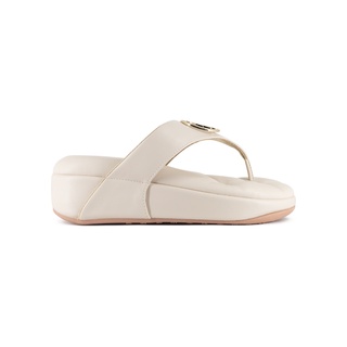 SHU SOFASHOES SIGNET ON RIVIERA - MILK รองเท้าแตะ