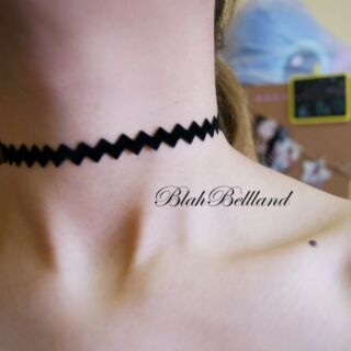 Zig Zag Choker