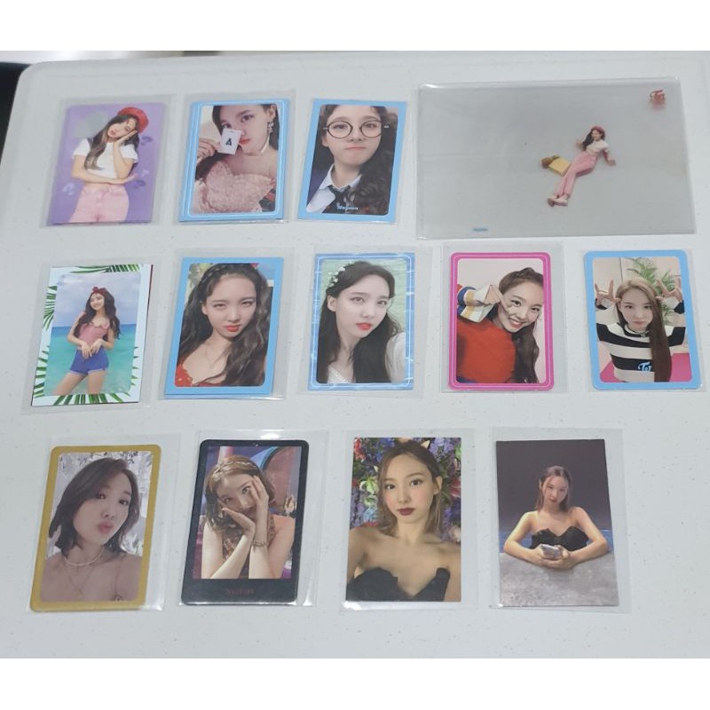 สองครั้งโฟโต้การ์ดอย่างเป็นทางการจากอัลบั้ม NAYEON MEMBER