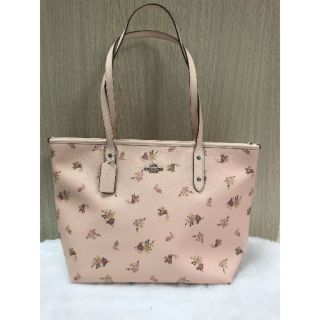 Coach Tote ขนาด 16นิ้ว New