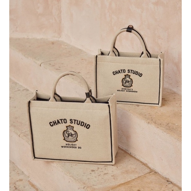 กระเป๋า Chato studio Utopia Bun Medium Bucket Bag (S M) - yellowhohoo ...