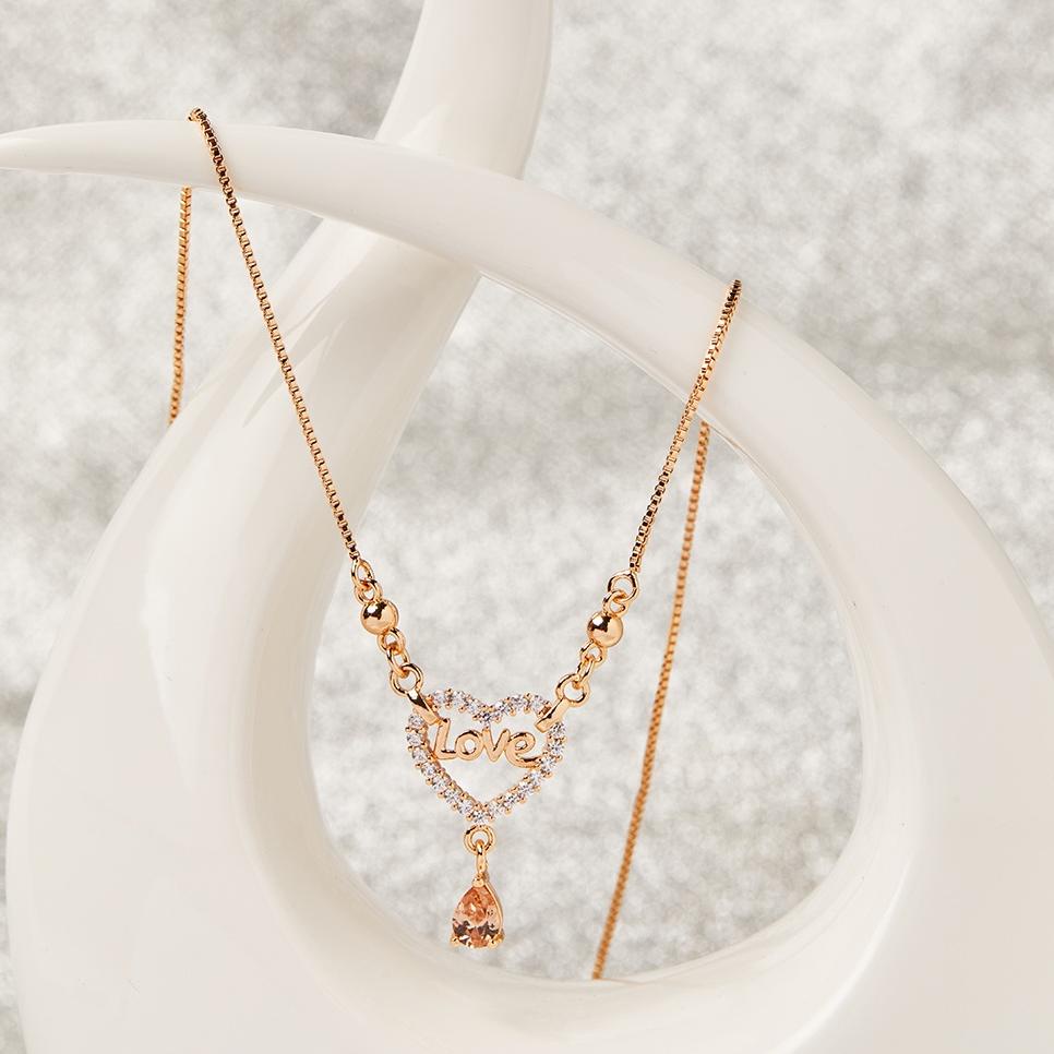 O3y2 Y356 สร้อยคอไทเทเนียมผู้หญิงจี้หัวใจสร้อยคอผู้หญิงจี้รักจี้เต็ม MGR