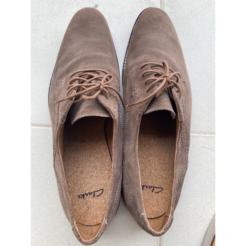 รองเท้าคัชชูผู้ชาย Clarks