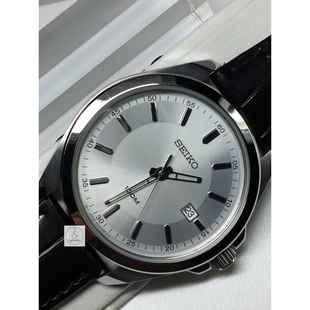 นาฬิกาผู้ชายไซโก้ SEIKO MEN WATCHES รุ่น SUR065P1 ตัวเรือนสแตนเลส สายหนังสีดำ หน้าปัดขาว นาฬิการับประกันของแท้ 100 %