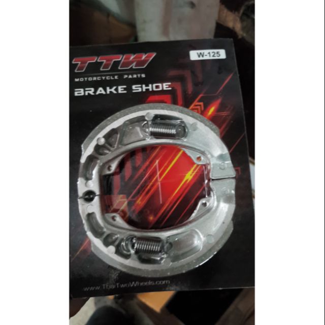 ผ้าเบรคหลัง Honda waveยี่ห้อTTWมีสปริง