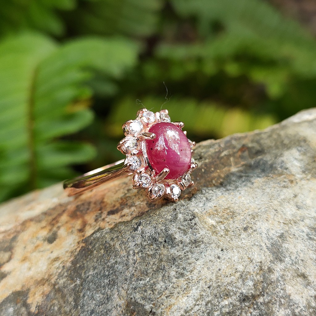 แหวนพลอยสตาร์ทับทิม(Natural Star Ruby) สีชมพูแดงสวยมาก จากบ่อประเทศโมซัมบิก เรือนเงินแท้ 92.5%ไซส์นิ้ว 53 หรือเบอร์ 6.5U
