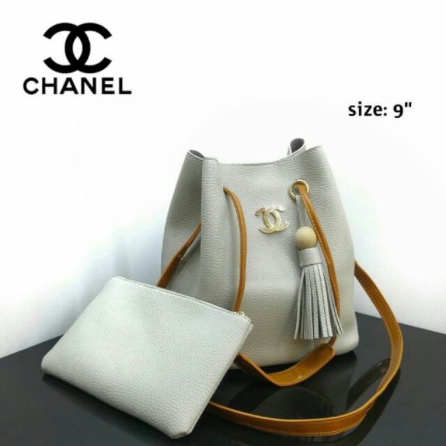 กระเป๋าสะพายข้าง Chanel 9"