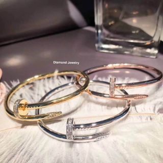 New Arrival !!!!!

 Bracelet กำไลตะปู งาน stainless steel แท้ 100% มีโลโก้แสตมป์ครบเหมือนในช็อป