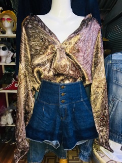 เสื้อทรงวินเทจผ้าซาติน
