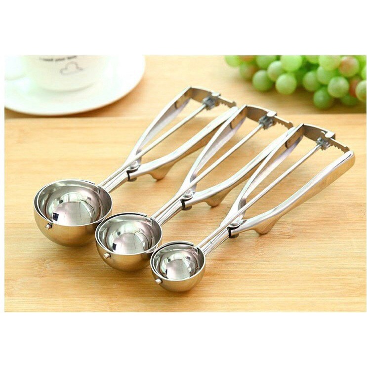 New ที่ตักไอศครีมสแตนเลส มี 3 ขนาดให้เลือกซื้อ ที่ตักไอติม ที่ขูดไอศครีม Ice Cream Scoop #C166