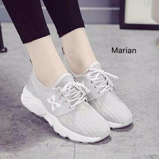 Marian รองเท้า รองเท้าผ้าใบแฟชั่น รองเท้าผ้าใบผู้หญิงสีเทา รุ่น A014 -Grey