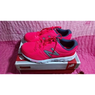 รองเท้าผู้หญิง New balance สีชมพู เบอร์43 รุ่นW490LP3