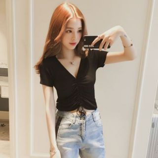 เสื้อยืดไหมพรมคอวี รูดด้านหน้า สินค้าพร้อมส่ง