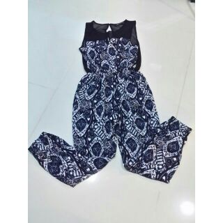 Jumpsuit ป้าย  Kitschen size S-M งานน่ารัก