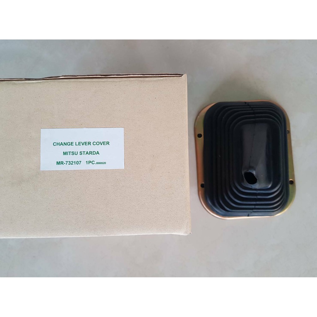 ยางครอบคันเกียร์(ตัวบน ใหญ่)  MITSUBISHI  STRADA 2500,2800,4M40,K67    อันละ280บาท