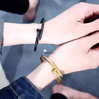 🔥XINYIA🔥กำไลข้อมือเหล็กไทเทเนียม รูปตะปู แฟชั่นเกาหลี สำหรับผู้หญิง 2024