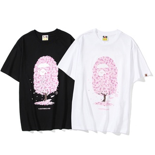 [S-5XL]เสื้อยืดแขนสั้น ผ้าฝ้าย พิมพ์ลายดอกซากุระ BA&amp;E พลัสไซซ์ สําหรับผู้ชาย และผู้หญิง