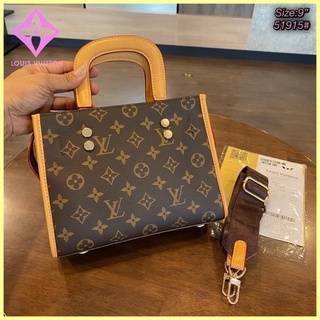 กระเป๋าสะพายข้าง Louis size9”