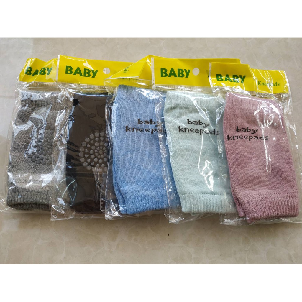 เซตสุดคุ้ม สั่งครั้งเดียวได้ 5 คู่ 5 สี สนับเข่าเด็ก มีปุ่มกันลื่น เนื้อนุ่ม สนับเข่าหัดคลาน ไม่ลื่น