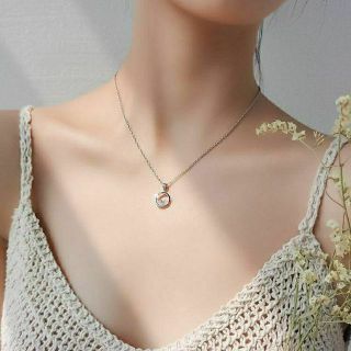 สร้อยคอมินิมอลคริสตัล • Minimal Crystal Necklace