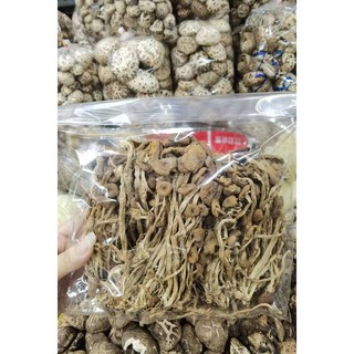 เห็ดโคนญี่ปุ่นแห้ง（茶树菇G9），สามาราถนำมาประกอบอาหารได้หลากหลายเมนู ที่สำคัญกว่านั้นคือมีประโยชน์ที่ดีต่อสุขภาพเป็นอย่า