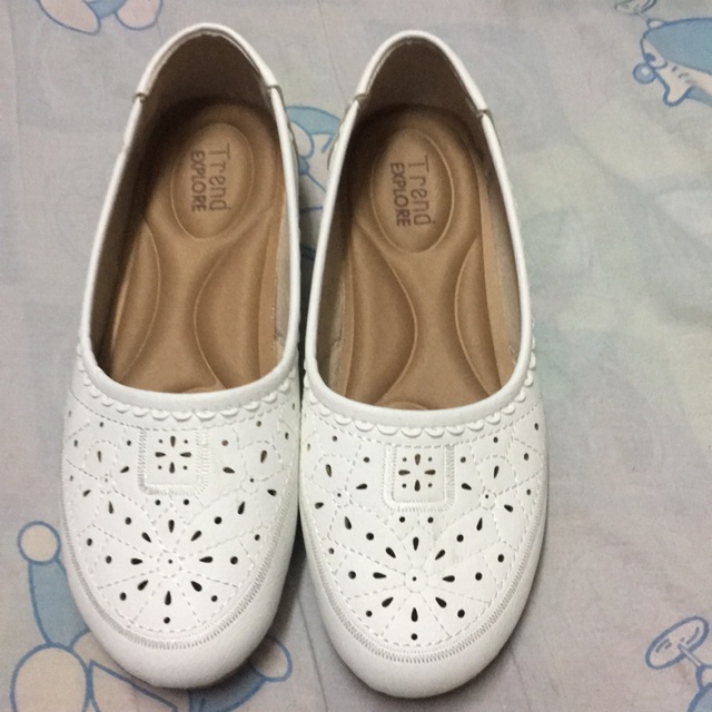 รองเท้าผู้หญิงแบรนด์Trend