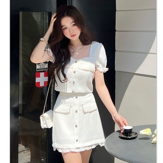 💕✨Hot sale！ชุดเซตสไตล์เกาหลี【เซต2ชิ้น】สีขาว เสื้อเชิ้ตแขนพอง✨ กระดุมหน้า +กระโปรง💕ลูกไม้สวย ใส่แล้วสวย S-XL