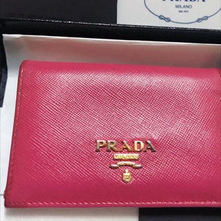 กระเป๋าเสียบการ์ด Prada card holder pionia color