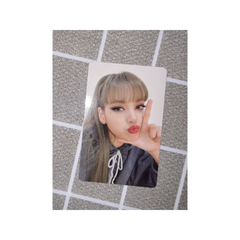 การ์ดลิซ่า ของแถม Applewood อัลบั้ม LALISA (Selfie Photocard)