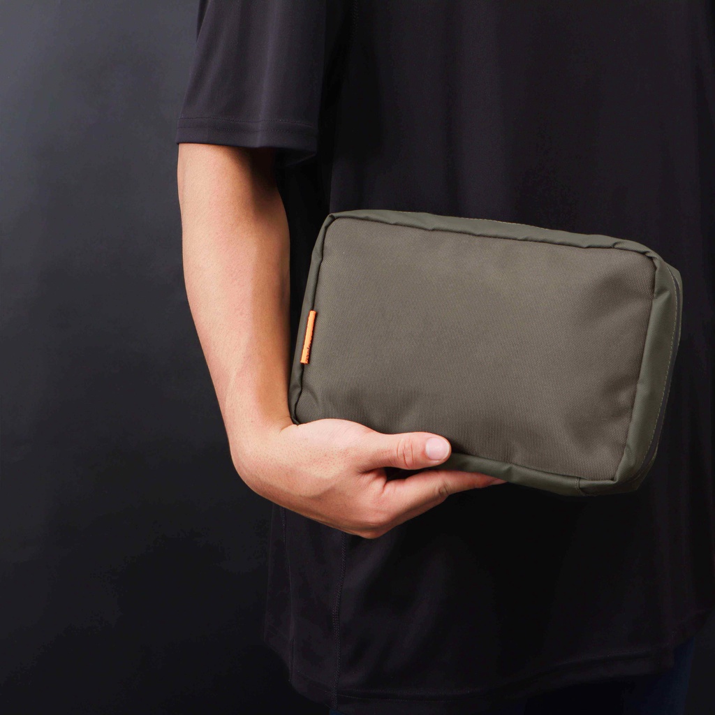 Hijau Ant PROJECT - Tech Pouch MOMENT Green Waterfroop - กระเป๋าคลัทช์