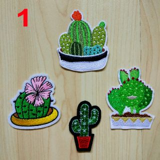 ตัวรีด cute  cactus set คละลาย 4 ชิ้น/set 🌵🌴